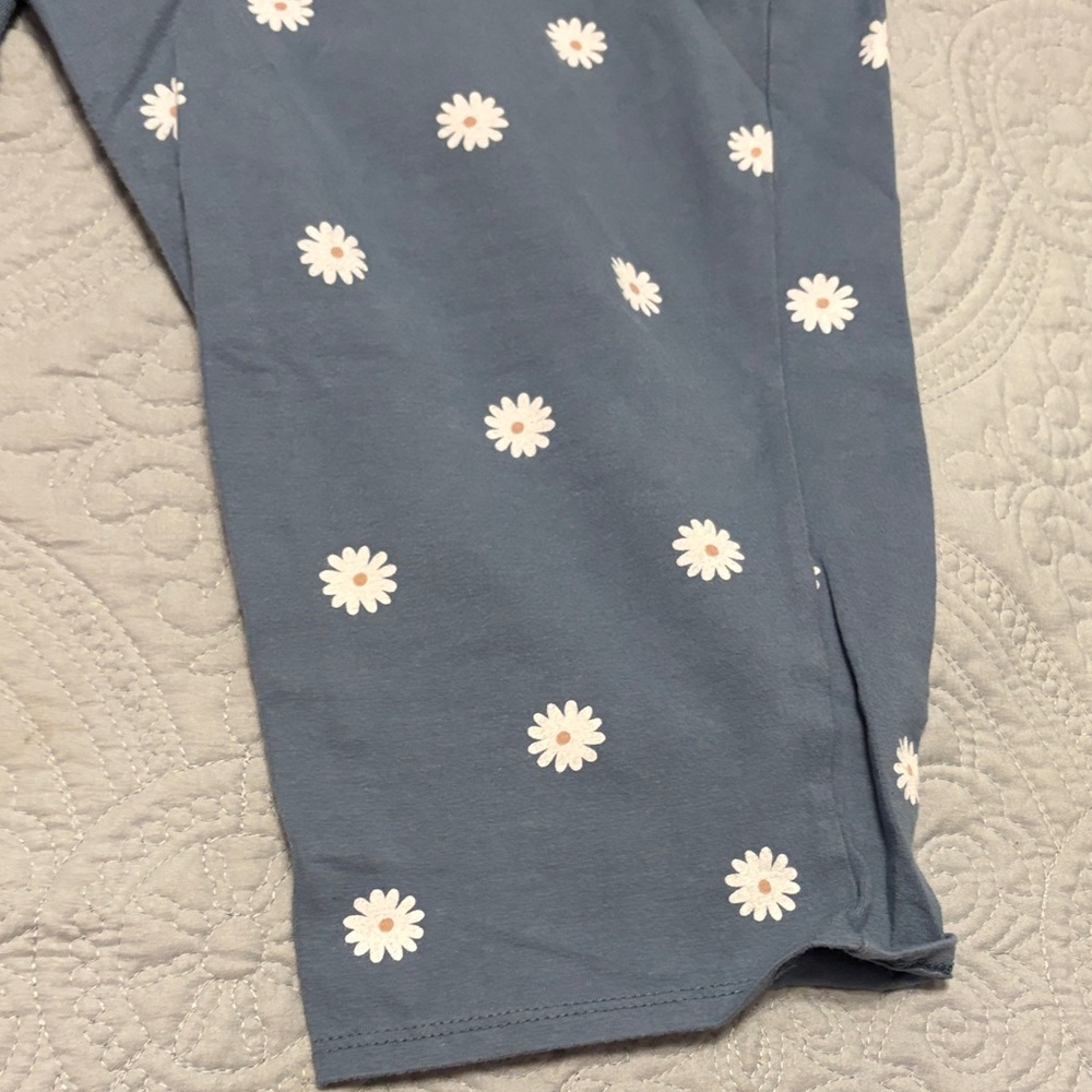 torrid Slate Blue Daisy Capris - Picture 4 of 5